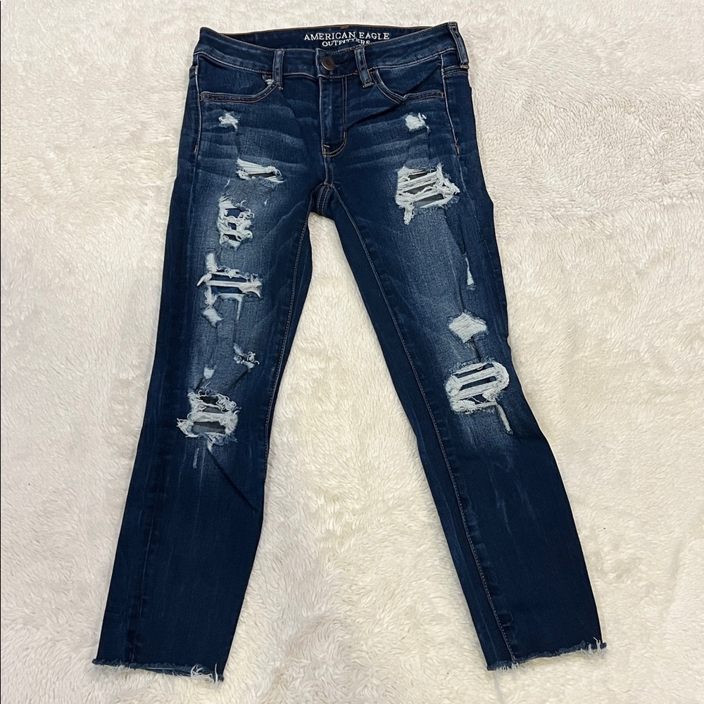 American Eagle Distressed Jegging Crop 2 short